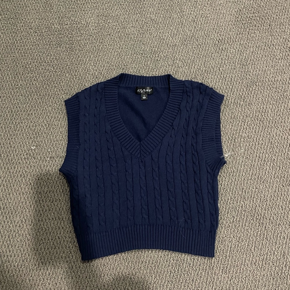 Navy blue Sweater vest